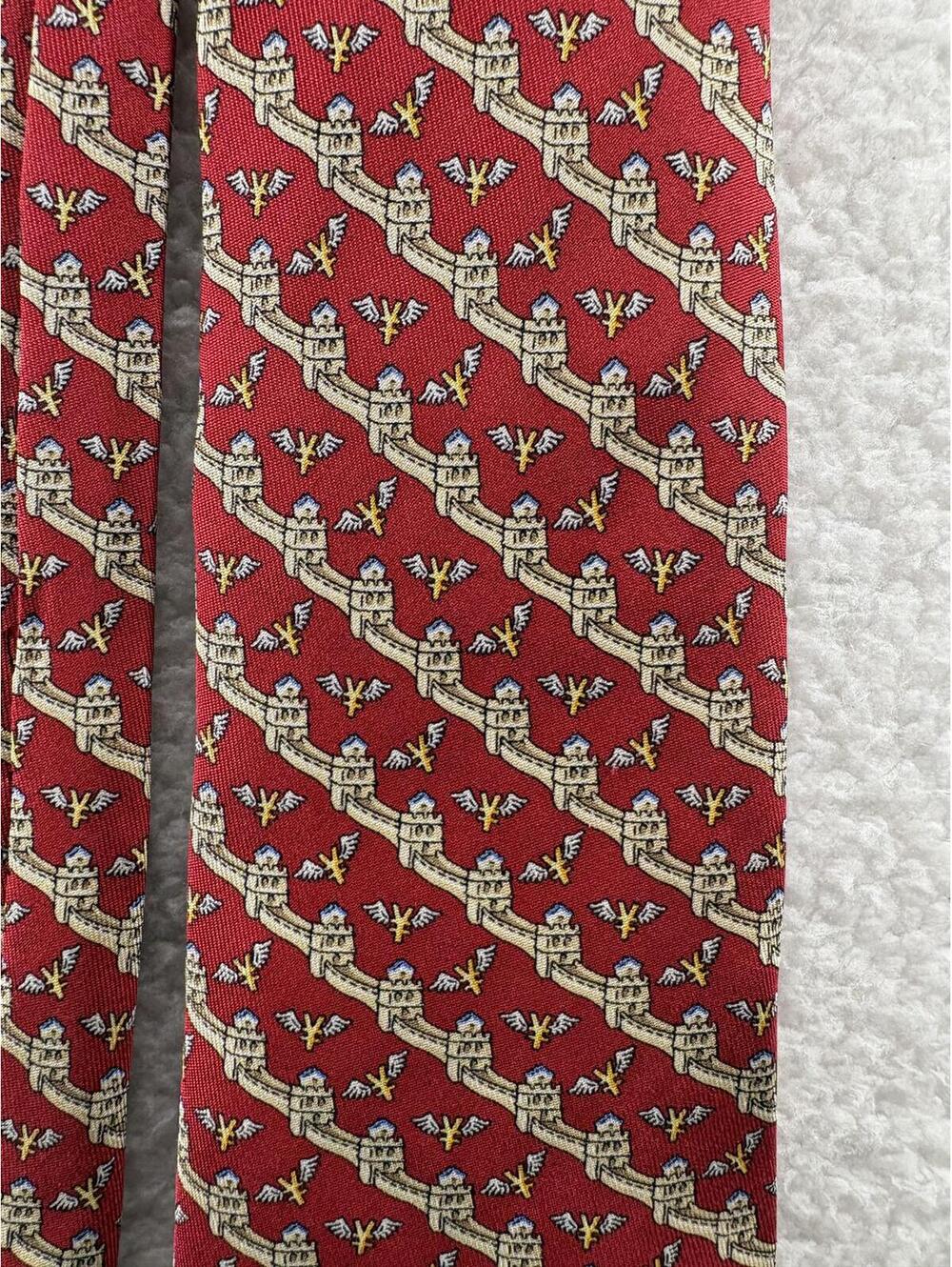 VINEYARD VINES 100% SILK Neck Tie Great Wall Of China Red AOP MADE IN USA